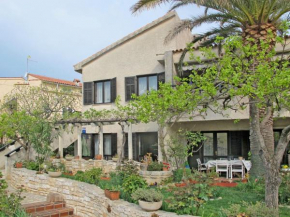 Apartment Maslina by Interhome